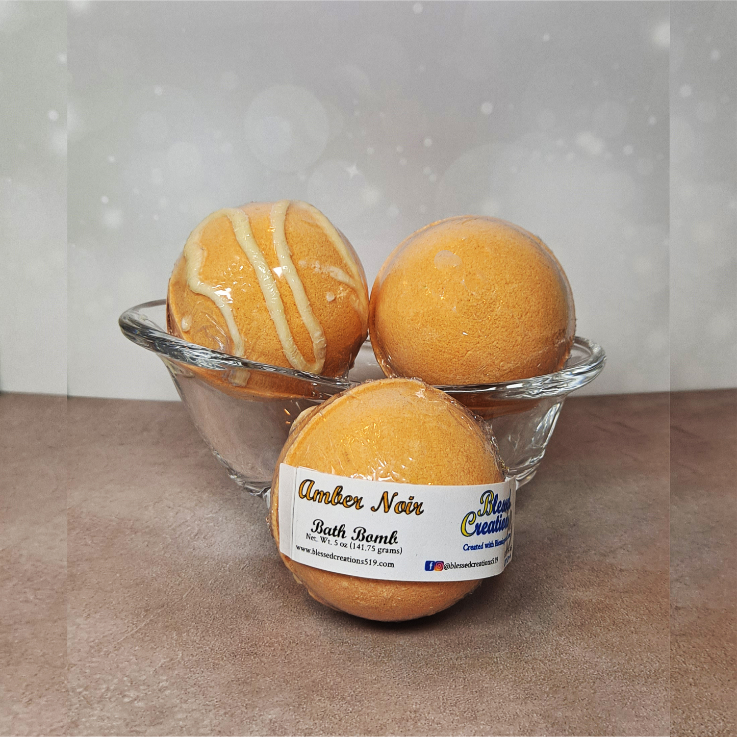 Amber Noir Bath Bomb