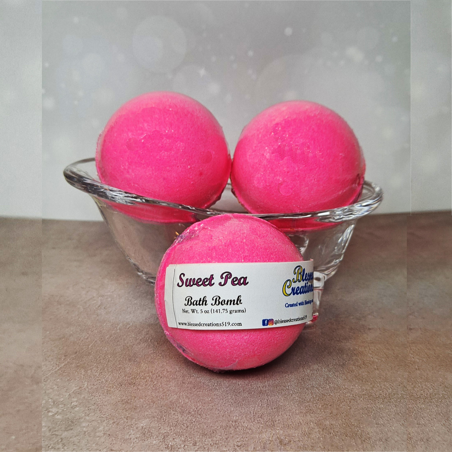 Sweet Pea Bath Bomb